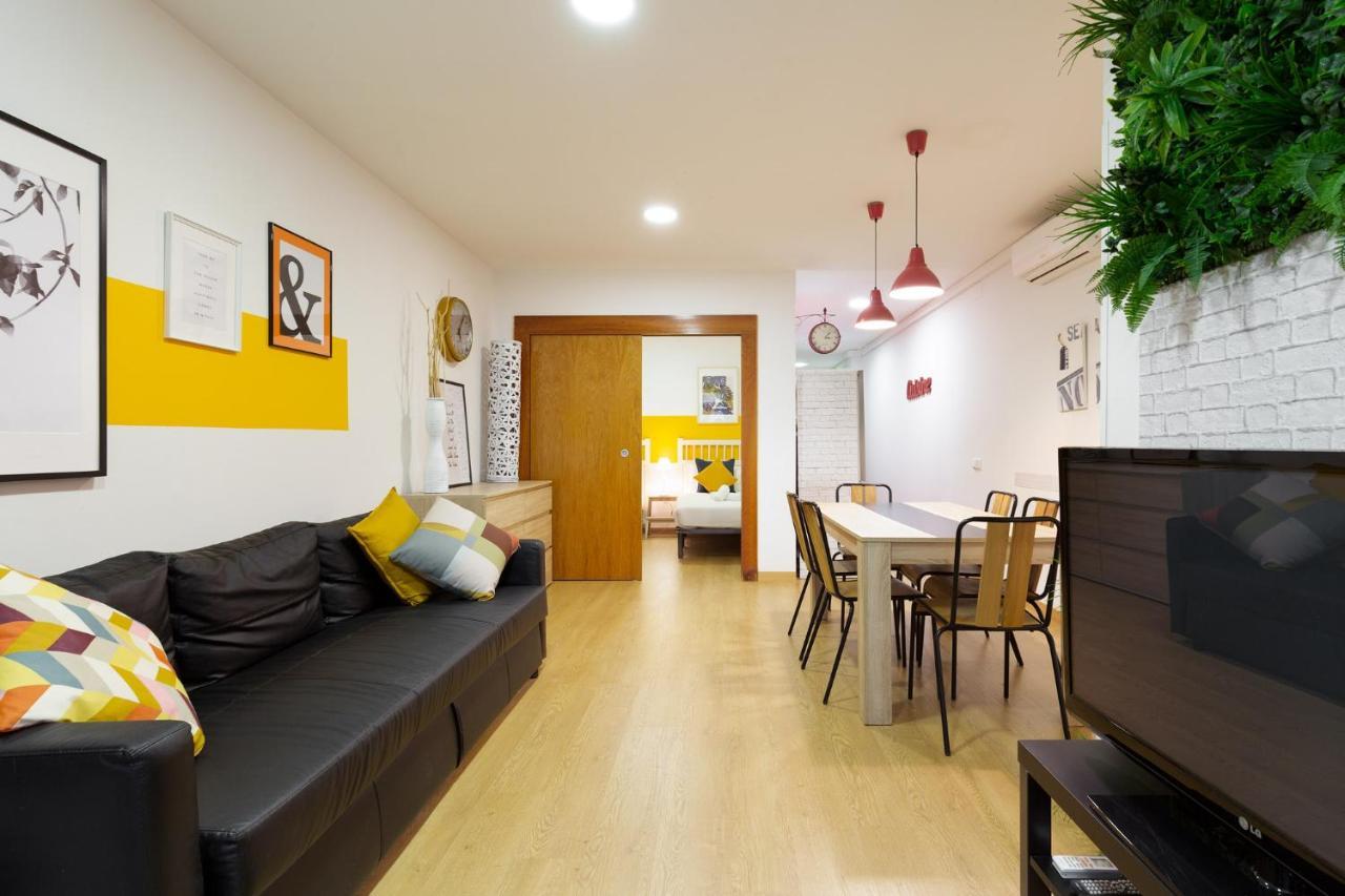 Stay U-Nique Apartments Passatge De Font Барселона Екстериор снимка