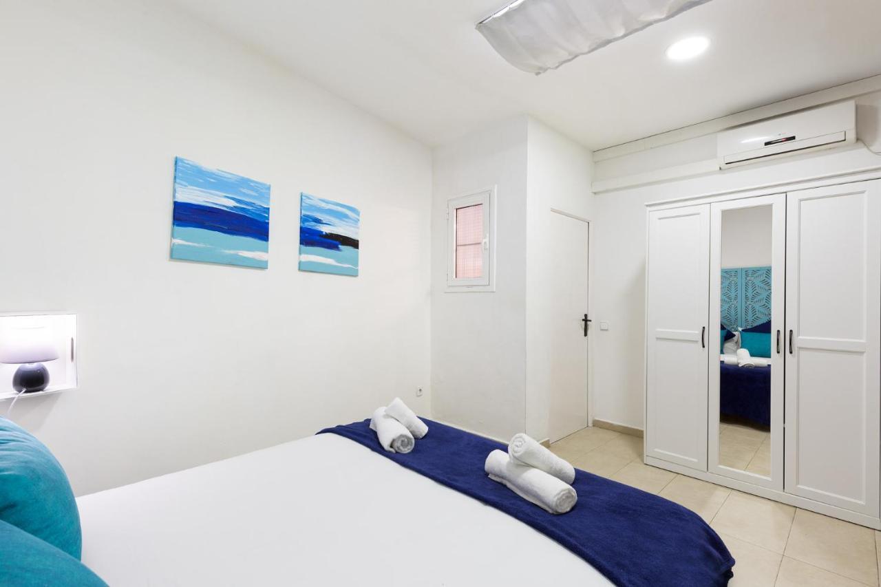 Stay U-Nique Apartments Passatge De Font Барселона Екстериор снимка