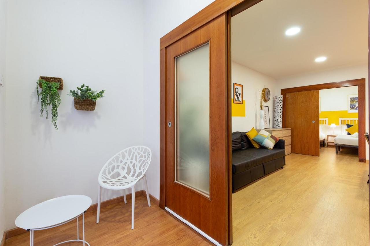 Stay U-Nique Apartments Passatge De Font Барселона Екстериор снимка